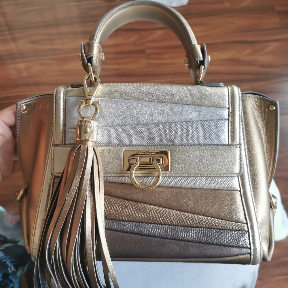Ferragamo handbag/Crossbody bag